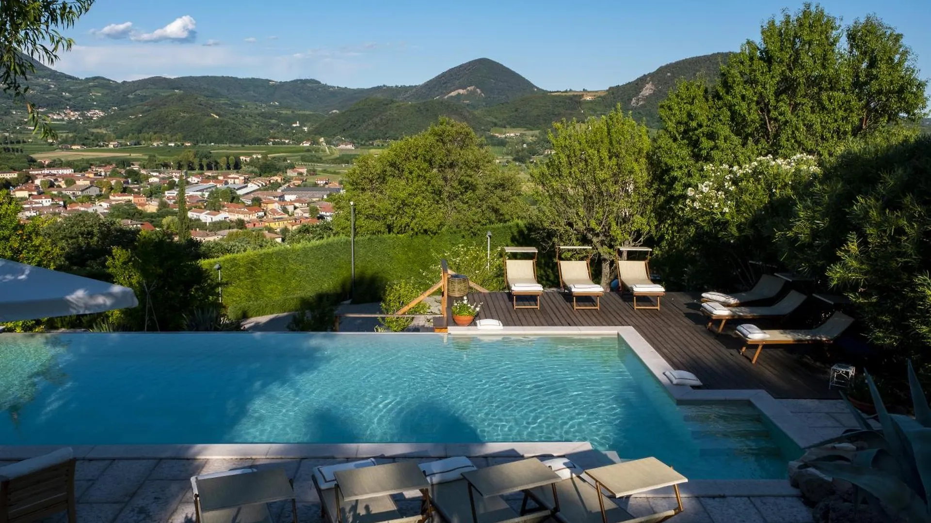 Oasi Dolce Vita Lozzo Atestino 0*,